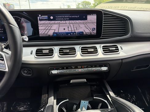 Used 2024 Mercedes-Benz GLS 450 4MATIC image 30