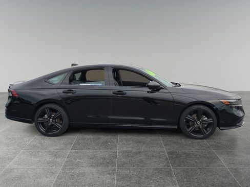 Used 2023 Honda Accord Sport image 6