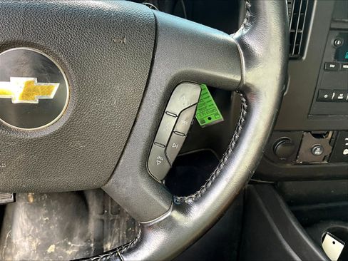Used 2020 Chevrolet Express 3500 w/ Power Convenience Package RWD image 12
