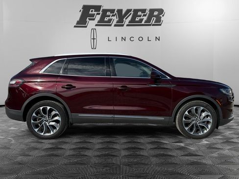 Used 2022 Lincoln Nautilus Reserve image 8