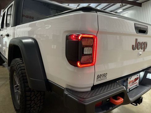Used 2024 Jeep Gladiator Mojave w/ Convenience Group image 23