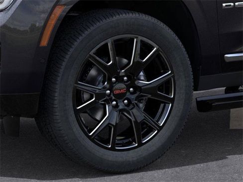 New 2026 GMC Yukon XL Denali w/ Sun & Power Step Package image 9