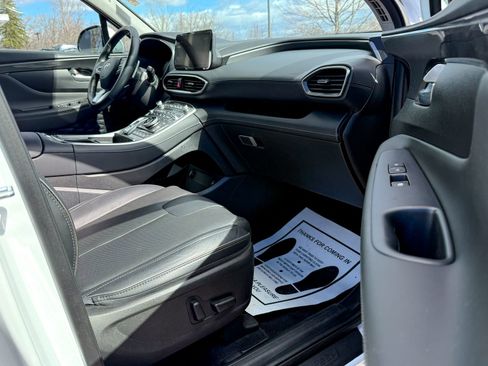 Used 2022 Hyundai Santa Fe Limited image 17