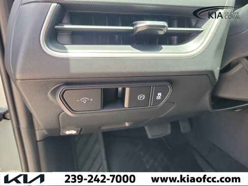 New 2026 Kia K4 FWD image 21