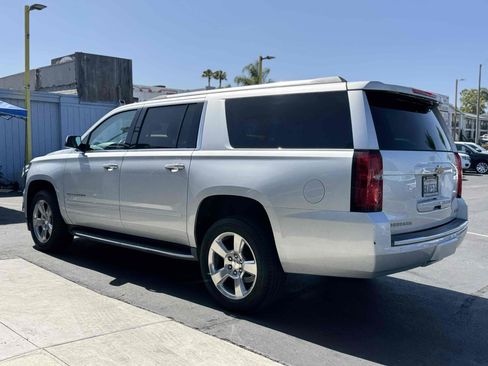 Used 2018 Chevrolet Suburban Premier image 6