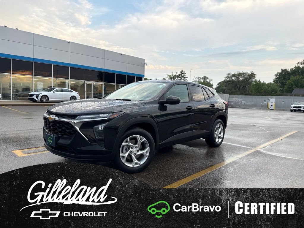 Certified 2024 Chevrolet Trax LS w/ LS Convenience Package FWD image 1