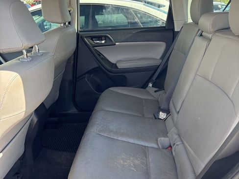 Used 2017 Subaru Forester 2.5i Limited image 16