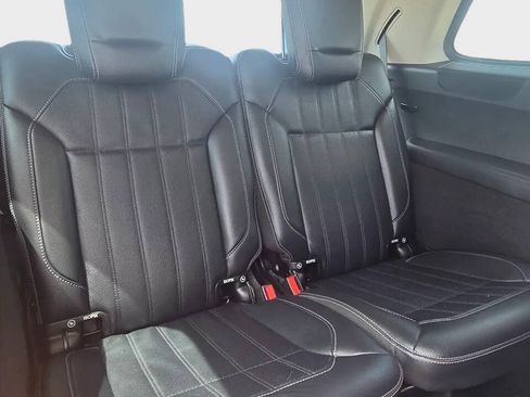 Used 2016 Mercedes-Benz GL 450 4MATIC w/ Premium I Package image 15