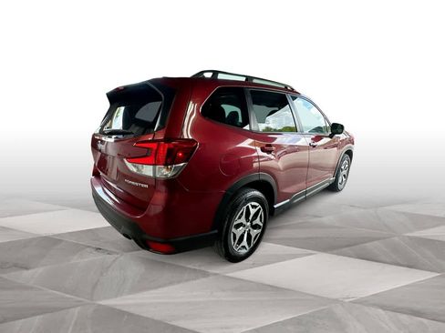 Used 2023 Subaru Forester Premium AWD/4WD image 8