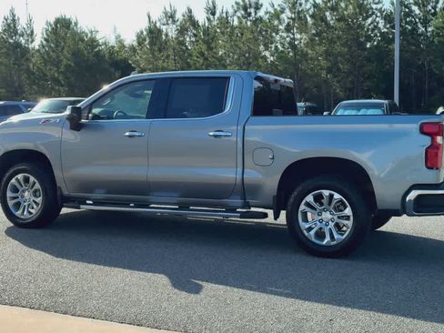 Used 2025 Chevrolet Silverado 1500 LTZ w/ LTZ Premium Package AWD/4WD image 6