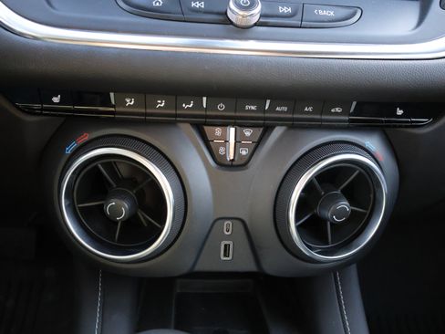 Used 2023 Chevrolet Blazer LT w/ Sound & Technology Package image 26