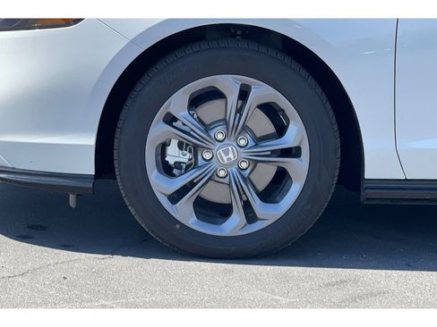 Certified 2025 Honda Accord EX-L image 10