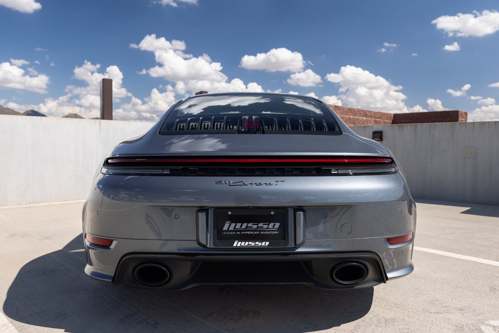 Used 2025 Porsche 911 Carrera T RWD image 34