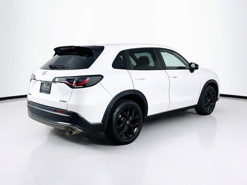 Used 2024 Honda HR-V Sport image 9