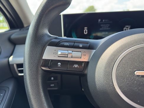 Used 2025 Hyundai Sonata SEL FWD image 28