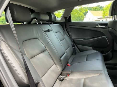 Used 2016 Hyundai Tucson Limited w/ Option Group 03 AWD/4WD image 19