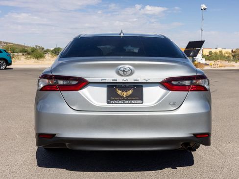 Used 2021 Toyota Camry LE image 4