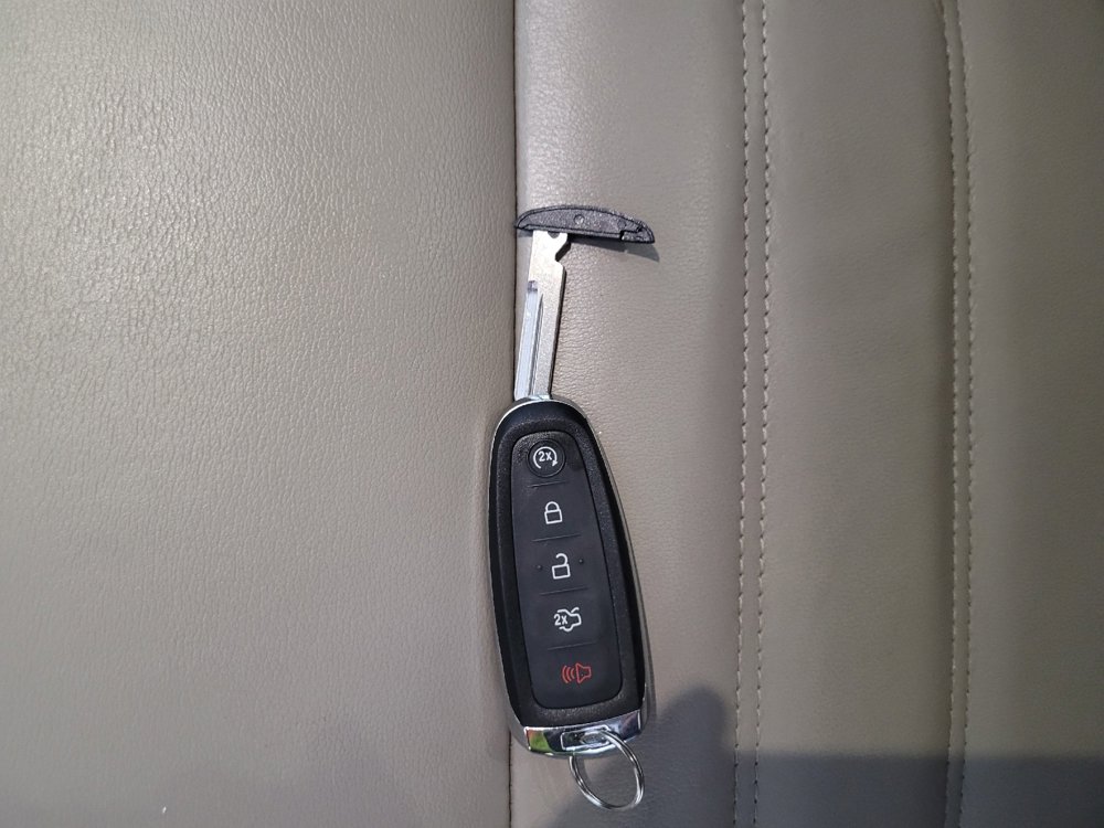 Used 2017 Ford Escape Titanium FWD image 32