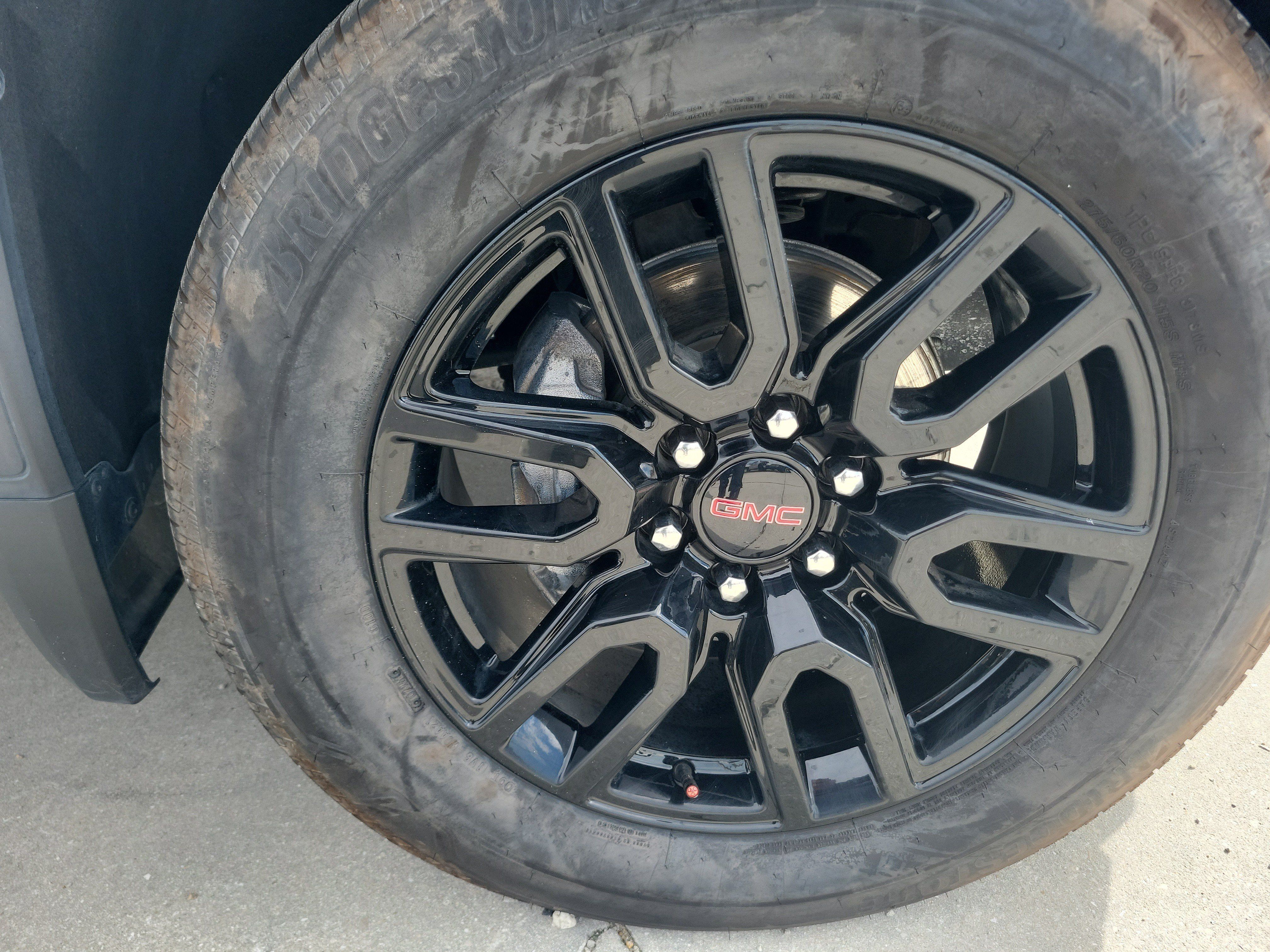 Used 2023 GMC Sierra 1500 Elevation AWD/4WD image 9