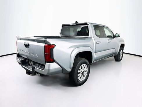 Used 2024 Toyota Tacoma SR5 image 9