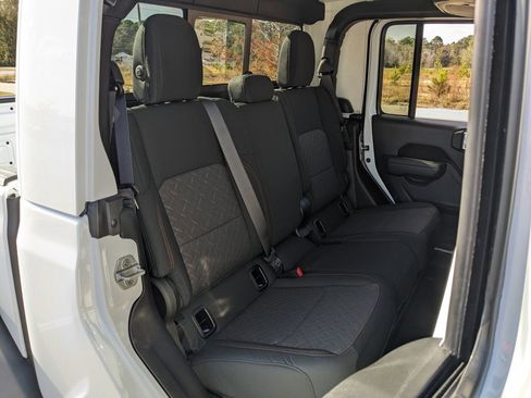 New 2026 Jeep Gladiator Mojave image 41