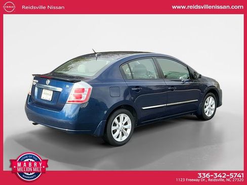 Used 2011 Nissan Sentra 2.0 SL w/ Navigation Pkg image 6