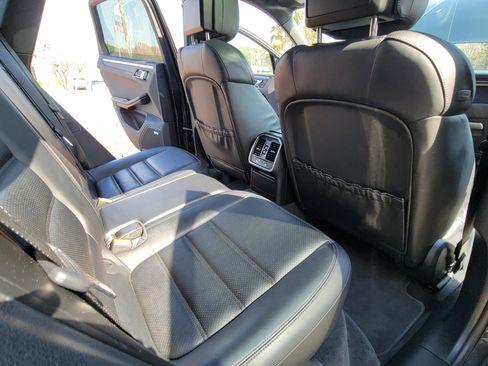 Used 2017 Porsche Macan GTS w/ Premium Package Plus image 45