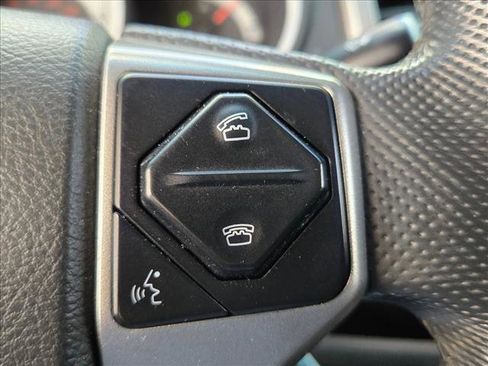 Used 2015 Toyota Tacoma 4x4 Double Cab image 12