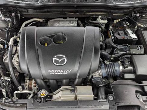 Used 2018 MAZDA MAZDA3 Touring FWD image 32