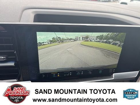 Used 2022 Chevrolet Silverado 1500 High Country w/ High Country Premium Package image 26