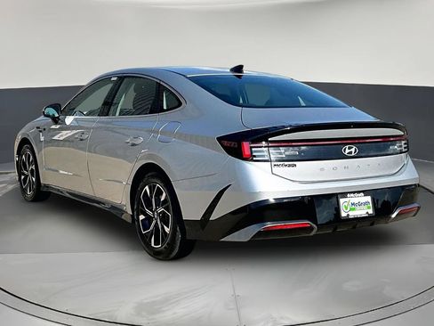 Used 2025 Hyundai Sonata SEL FWD image 5