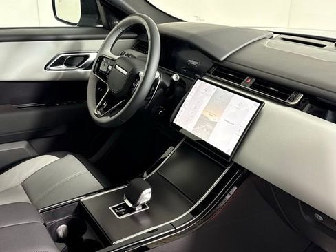 New 2026 Land Rover Range Rover Velar Dynamic SE image 30