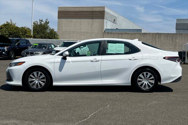 Certified 2022 Toyota Camry LE FWD image 9