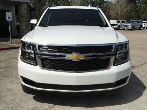 Used 2017 Chevrolet Tahoe LT image 2