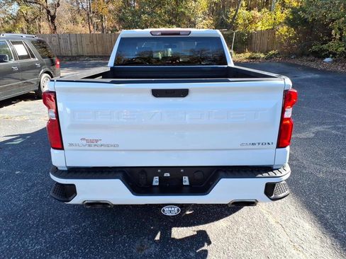 Used 2020 Chevrolet Silverado 1500 Custom w/ Custom Convenience Package image 4