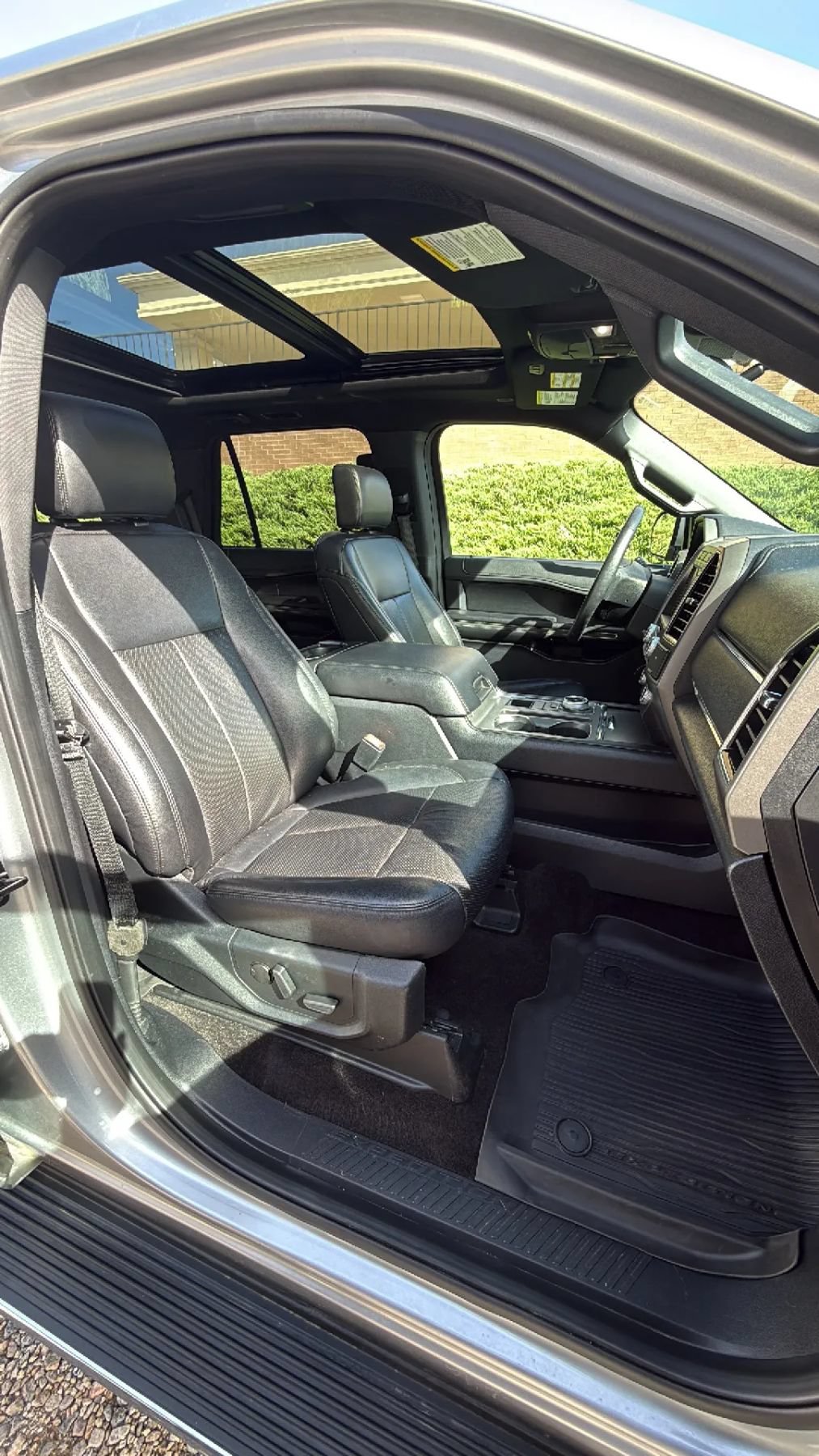 Used 2020 Ford Expedition XLT w/ Equipment Group 202A RWD image 43
