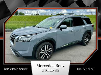 Used 2025 Nissan Pathfinder Platinum