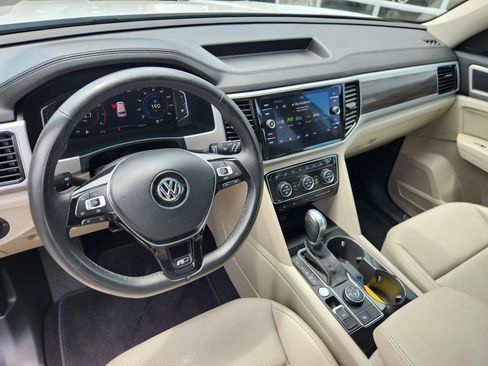 Used 2019 Volkswagen Atlas SEL R-Line image 30