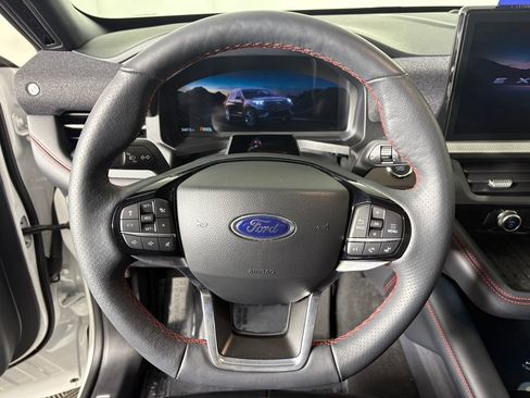 Certified 2025 Ford Explorer ST-Line w/ Premium Package image 16