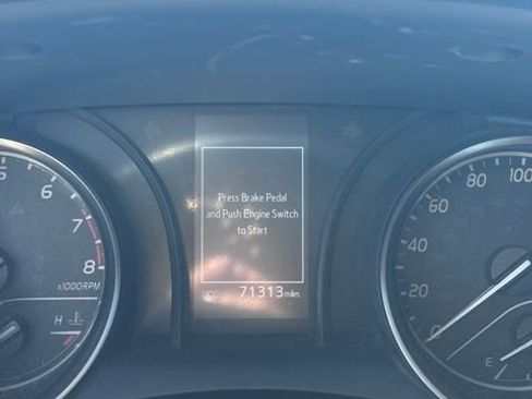 Used 2023 Toyota Camry SE w/ Convenience Package image 4