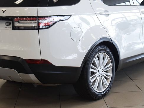Used 2017 Land Rover Discovery HSE AWD/4WD image 19