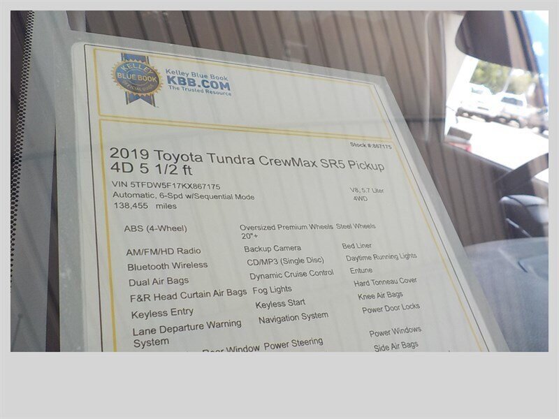 Used 2019 Toyota Tundra SR5 w/ SR5 Upgrade Package AWD/4WD image 18