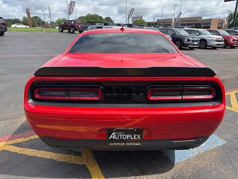 Used 2023 Dodge Challenger R/T w/ Plus Package image 7
