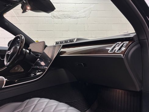 Used 2024 Mercedes-Benz S 580 4MATIC Sedan image 30