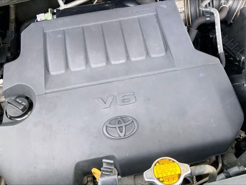 Used 2015 Toyota Highlander XLE image 30