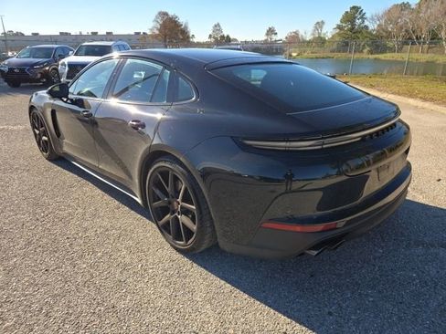 Used 2024 Porsche Panamera Base image 3