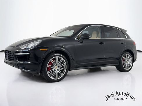 Used 2012 Porsche Cayenne Turbo AWD/4WD image 3