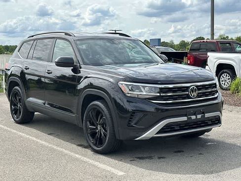 Used 2023 Volkswagen Atlas SE w/ Black Wheel Package AWD/4WD image 29