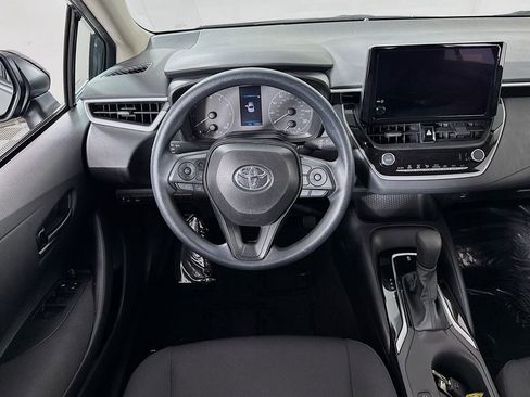 Certified 2025 Toyota Corolla LE image 17