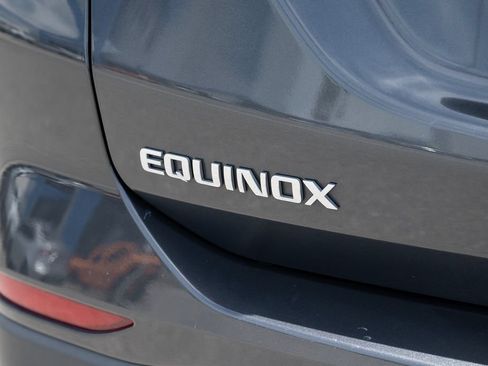 Used 2022 Chevrolet Equinox LS FWD image 12